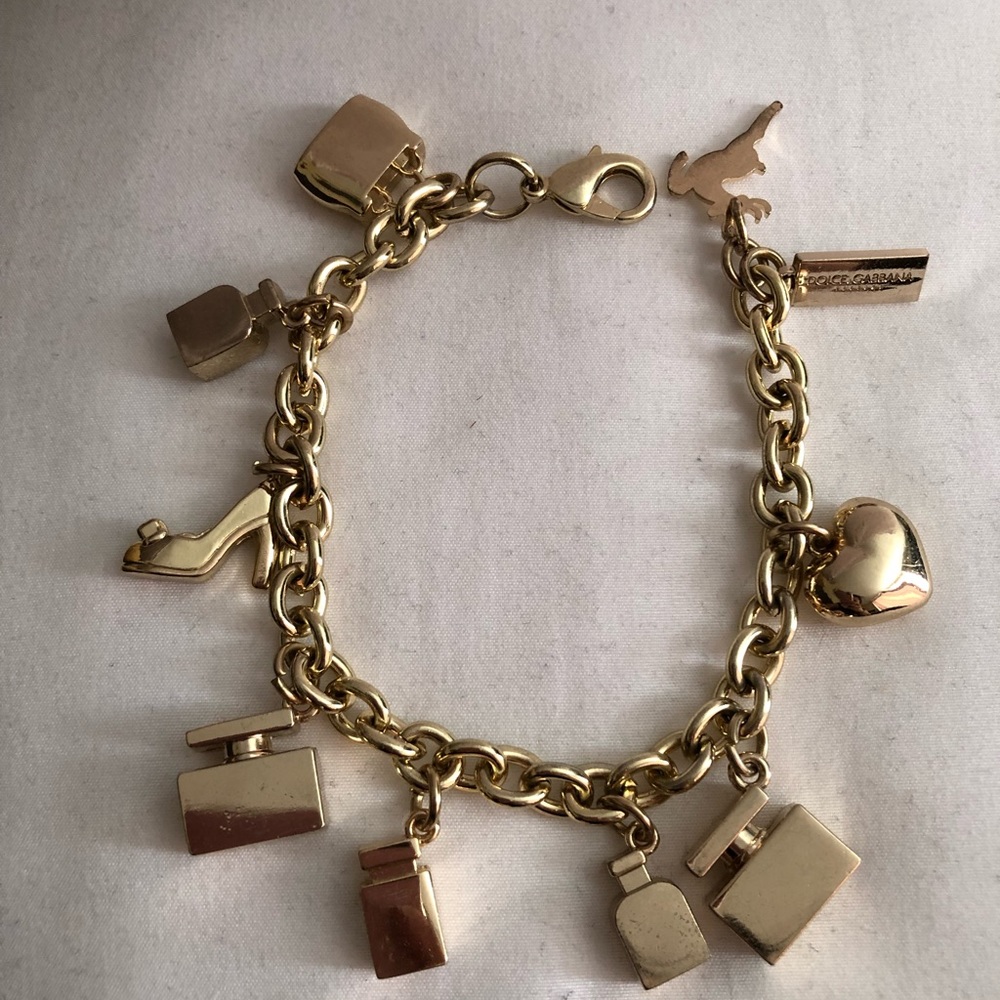 💍3/$20💍 Dolce & Gabanna Gold Charm Bracelet